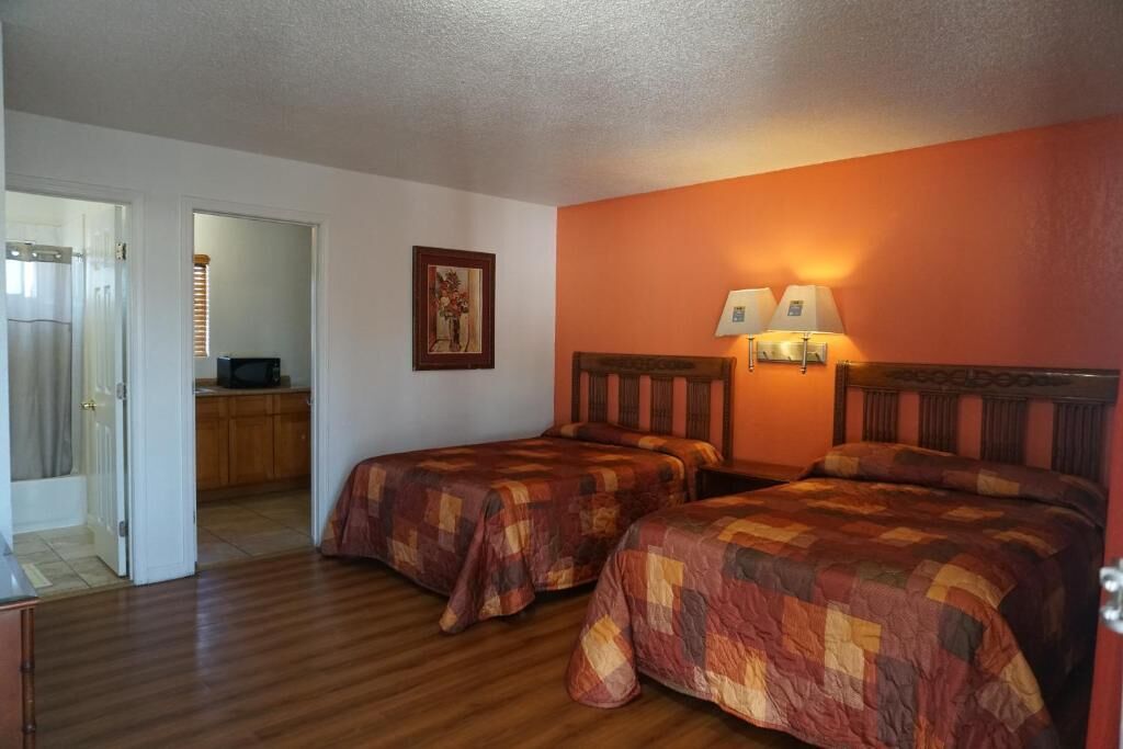 Laptop workspace, free WiFi