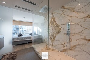 1 slaapkamer, een bureau, gratis wifi, beddengoed