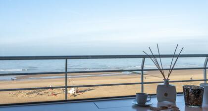 Marble Floor, full comfort sea view, parking incl.