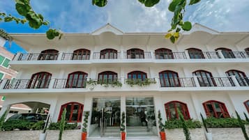 واجهة المنشأة