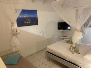 1 habitación, cuna de viaje, wifi gratis y ropa de cama