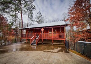 Exterior - Ridge resort getaway cabin, 2 Bds, 3 Ba, Pigeon Forge, Smoky Mountains (Pigeon Forge)