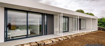 Casa dos Calços (House + Annexes)