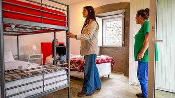 Iron/ironing board, free WiFi, bed sheets