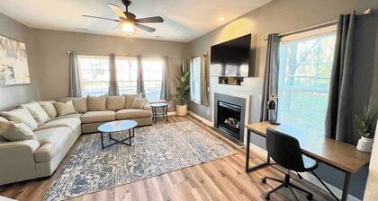 Beautiful, Spacious, Hidden Gem In Heart of ILM