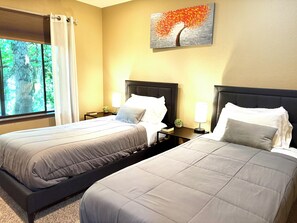 2 bedrooms, desk, iron/ironing board, free WiFi
