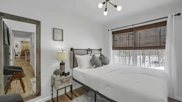 3 bedrooms, iron/ironing board, travel cot, free WiFi