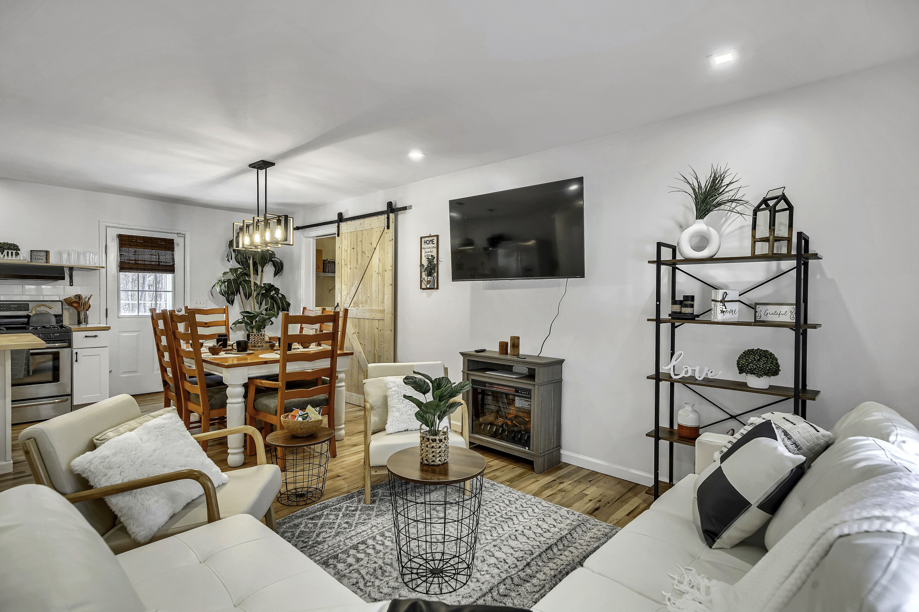 智能電視、壁爐