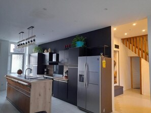 Private kitchen - A KWABA AD (Brens)