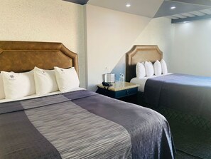 Ropa de cama de alta calidad, escritorio, wifi gratis y ropa de cama 