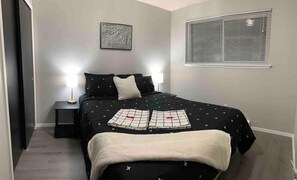 2 dormitoris, planxa i posts de planxar, wifi gratuïta i roba de llit