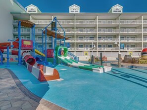 Children's area - Waterfront, Harbourside, Water Park, Beach, #3318 (Indian Rocks Beach)
