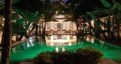 Beach Villa Fiji comes with an optional chef service, which is very economical.