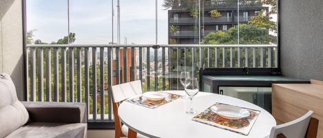 Estudio urbano, vista a la ciudad | Lanai