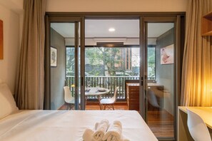 Apartamento conforto | Roupas de cama premium, cortinas blackout, quartos à prova de som