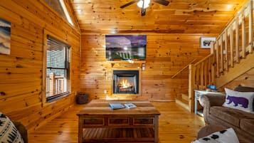Smart TV, fireplace, Netflix, Hulu