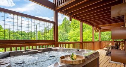 Beautiful Cabin with Hot Tub, Arcade, Pool Table & Game Room-Spring Specials!