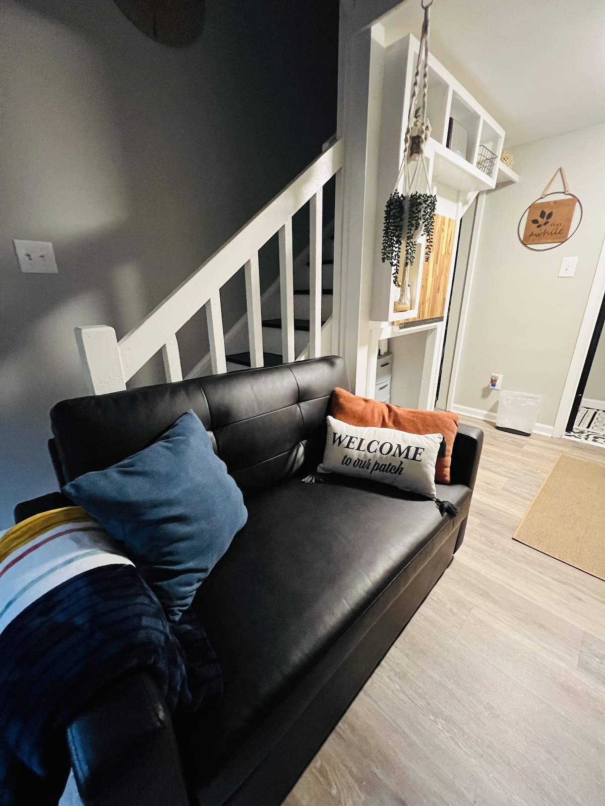 Downtown loft apt—mins from NCSU & Pullen Park!