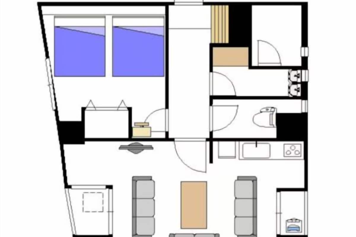 1 quarto, espaço de trabalho para notebook, cortinas blackout
