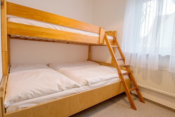 Unclassified image, 1 of 12, button - Nautilus - Comfortable vacation home Nautilus in Zingst with garden and terrace in (Zingst)