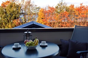 Outdoor dining - Exclusive vacation apartment right on the beach with balcony - Logierhaus Friedrich (Zingst)