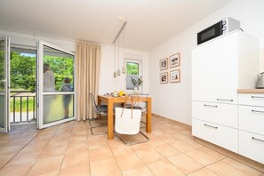 Unclassified image, 5 of 41, button - Comfortable vacation apartment in first beach row with balcony in Zingst - Residence (Zingst)