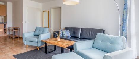 Fernseher, Stereoanlage