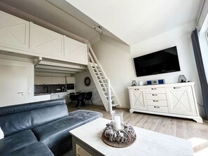 Fernseher, Stereoanlage