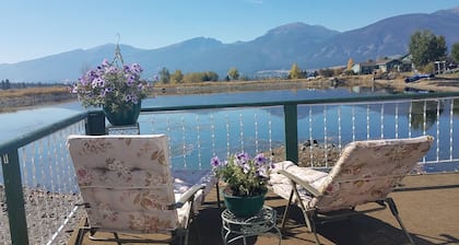 Montana Mountain Memories Geodome 20ft Glamping & Fish Pond