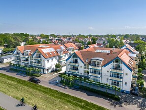 Unclassified image, 2 of 23, button - High-quality furnished vacation apartment directly on the Baltic Sea beach! - Residence at (Zingst)