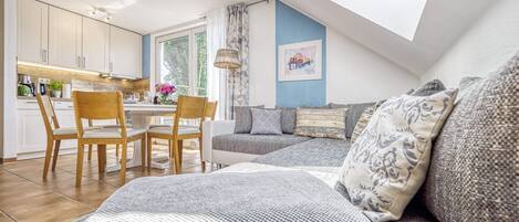 Televisión, reproductor de DVD y estéreo