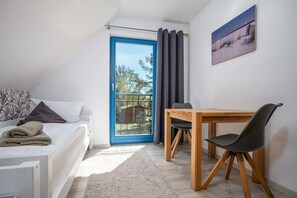 3 slaapkamers, een strijkplank/strijkijzer, wifi