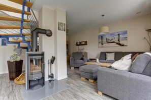 Unclassified image, 3 of 17, button - Meeresrauschen 1 - High-quality and lovingly furnished vacation home! (Zingst)