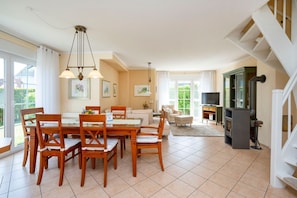 TV, fireplace, DVD player, stereo - Hoppenberg 24 - Haus Sommerfeld - Modern semi-detached house over 3 floors! (Zingst)