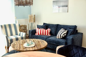 Fernseher, DVD-Player, Stereoanlage