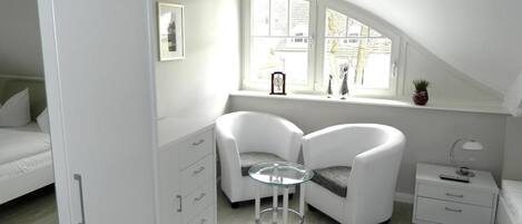 3 室のベッドルーム、アイロン / アイロン台、WiFi