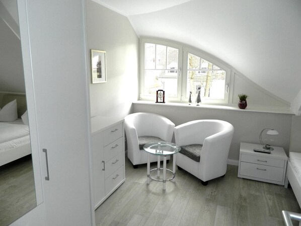 3 Schlafzimmer, Bügeleisen/Bügelbrett, WLAN