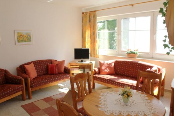 Unclassified image, 1 of 10, button