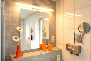 Nicht klassifiziertes Bild, 2 von 20, Schaltfläche