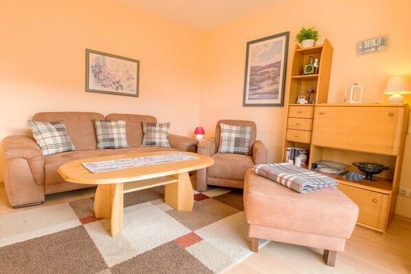 Unclassified image, 1 of 24, button