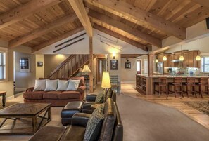 Smart TV, fireplace, video games, books - Dog-Friendly Northstar Ski House 4Bed/3Bath (Truckee)