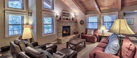 Smart TV, chimenea, videojuegos y libros