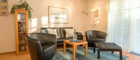 Fernseher, Stereoanlage