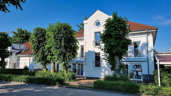 المنشأة من الخارج