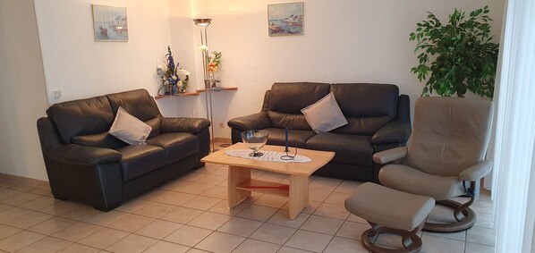 Fernseher, Stereoanlage