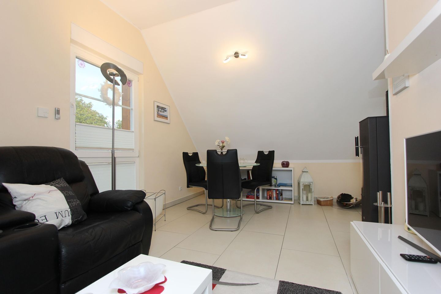 TV, peis og stereoanlegg