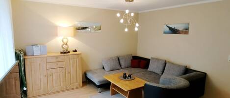 Televisión, reproductor de DVD y estéreo