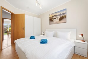 2 bedrooms, WiFi - Windflüchter - Bright, beautiful apartment with garden! (Zingst)