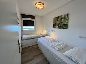 2 bedrooms - Beach hotel - 56 - sea view and beach chair included! (Dahme)