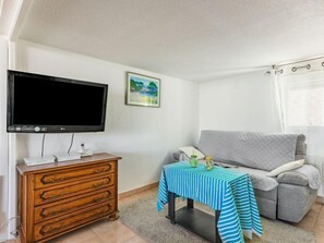 Flat-screen TV - Les Jardins du Nil by Interhome (Cap d'Agde)